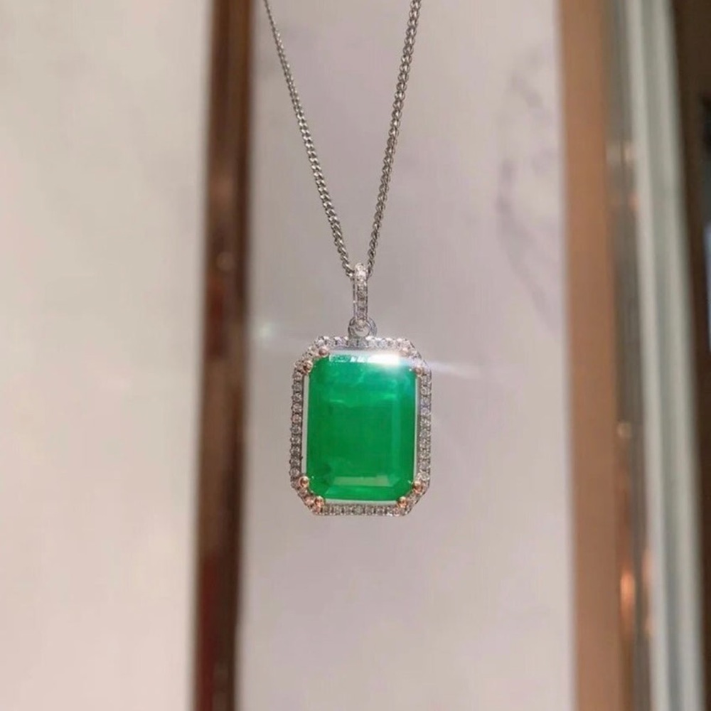 Gorgeous 3CT emerald square silver pendant necklace - Picture 3 of 13